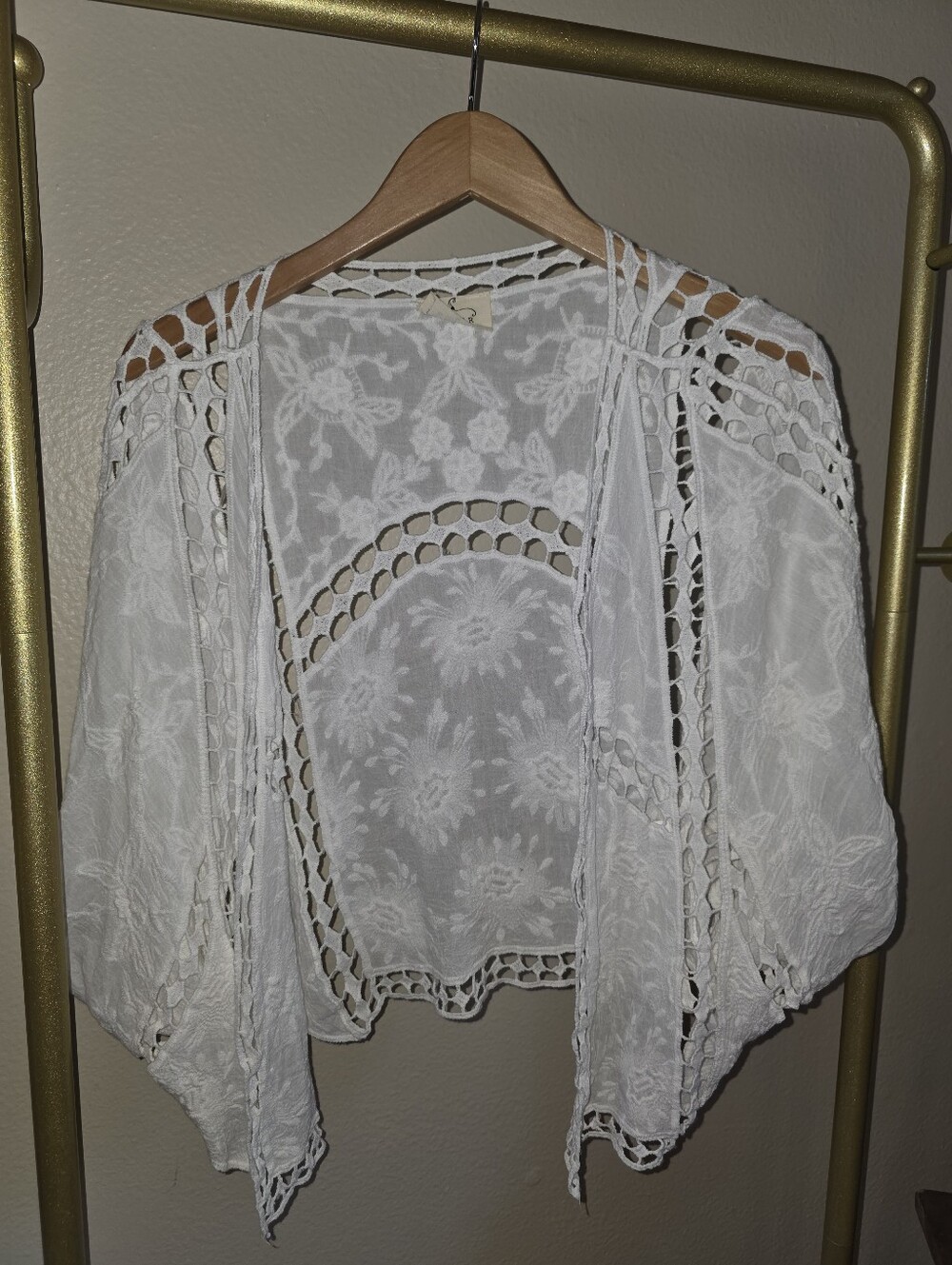 Ember White Sheer Crop Kimono Size Medium